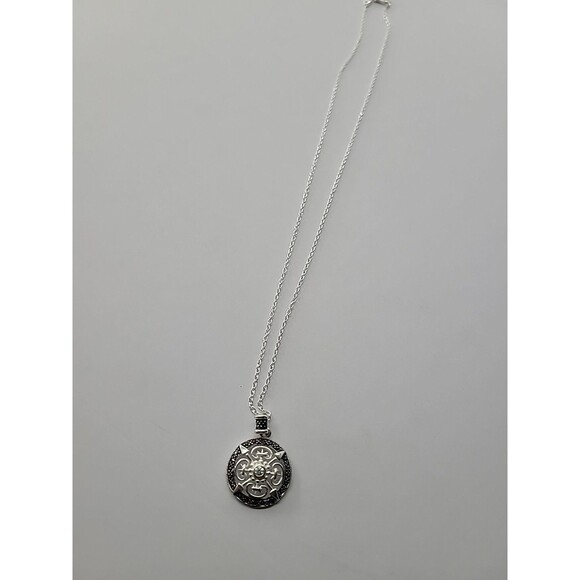 Vintage Necklace Chain Pendant Round Arrows Crystal Shield Jewelry Costume - Picture 10 of 10